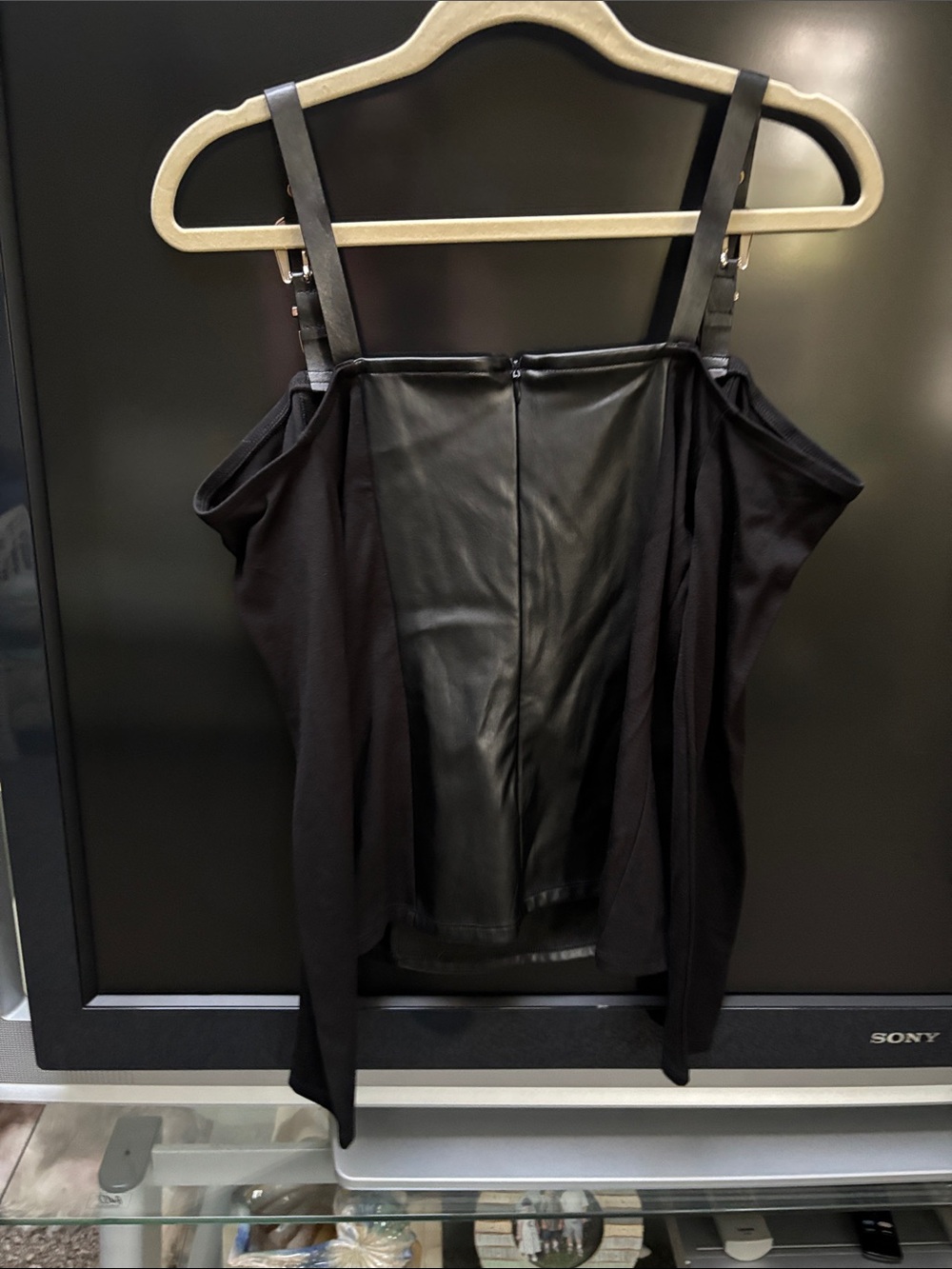VENUS Black Faux-Leather Panel Camisole with Buckle Straps Sz Small - Picture 5 of 7